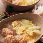 ふんわり卵が美味しい♡旨味たっぷりあったか肉団子の春雨スープ