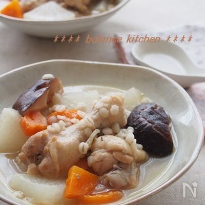 【炊飯器で】押し麦とたっぷり野菜のサムゲタン