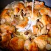 コクとうま味で美味しい【チキンときのこのクリーム煮】の工程4