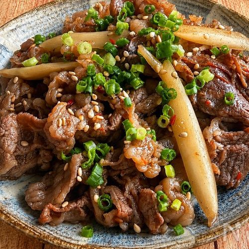 5分で爆速おかず♪【牛肉とごぼうの甘辛炒め】ピリ辛♡