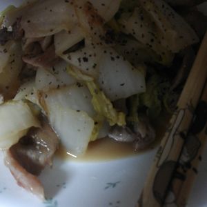 翔ママの作ってみた!投稿(ワンパン10分！【豚こま肉と白菜の中華炒め】ごま油香る♩)