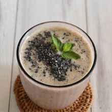 黒ごま豆乳バナナスムージー