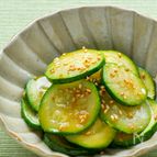 本当にすぐできる！レンジで無限ズッキーニ