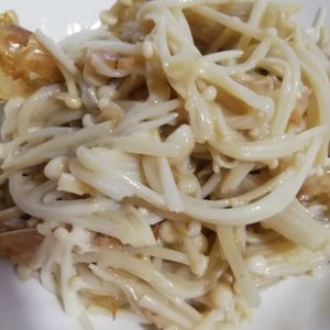 ぽぽペの作ってみた!投稿(レンジで2分半！【えのきのおかかマヨ和え】旨味爆発)