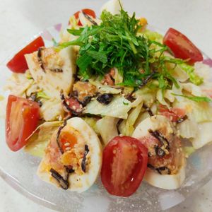 もんぶらん°・*:.。.☆の作ってみた!投稿(キャベツと半熟卵の《塩昆布♡ごまマヨサラダ》)