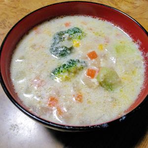 ももの作ってみた!投稿(【野菜たっぷりコーンチャウダー】栄養満点！おかわり止まらん♡)