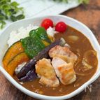野菜が主役。華やか【ごろっと夏野菜カレー】