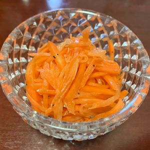 りんごの作ってみた!投稿(【にんじんのラペ】覚えておきたい黄金比/食材ひとつ/作り置き)
