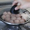 チリソースで絶品♡【ふわふわはんぺん肉団子】混ぜて焼くだけの工程2