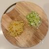 ５分で完成♡【ねぎ塩トロたく丼】の工程1