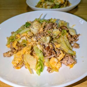 joe sanの作ってみた!投稿(ひき肉とたっぷりきゃべつの卵炒め)