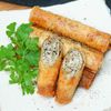 鶏ひき肉とカシューナッツの春巻き