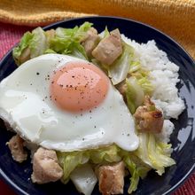春キャベツと鶏もも肉で♪ガパオライス風