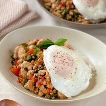 家にある調味料で本格的！【お手軽ガパオライス】