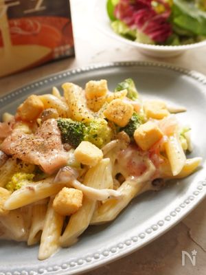生ハムとブロッコリーのチーズクリームペンネ