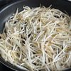 【もやし炒め】秒でなくなるシャキうまの工程2