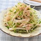 切って和えるだけ！大根と豆苗のやみつきツナサラダ