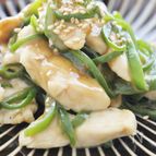 鶏ささみ肉とピーマンのごまポン炒め