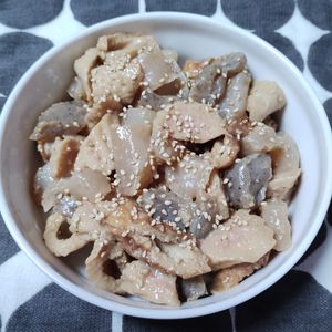 M*Pの作ってみた!投稿(地味にうまい!\こんにゃくとちくわのごま味噌煮/)