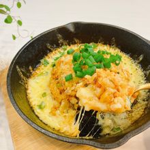 【10分で完成】簡単！めちゃウマ♡豚キムチーズチャーハン