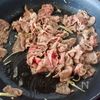 【牛肉とたけのこの甘辛おかか炒め】10分で作る春の作り置き♪の工程2