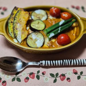mimiの作ってみた!投稿(【焼き野菜のバターチキンカレー】簡単絶品!何度もリピしたい♡)