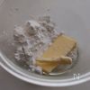 【レンジで簡単!】クリーミーホワイトソースの工程1