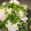 食欲爆発！とろ〜り【温玉と甘辛ポークのネギガーリックライス】の工程2