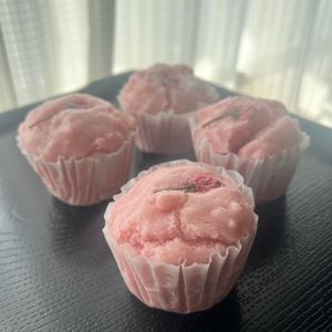 yukkosanの作ってみた!投稿(フライパンで簡単！桜蒸しパン（たまご不使用）)