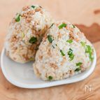 焼肉のたれで簡単♪豚肉そぼろおにぎり