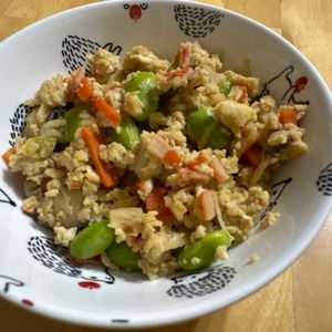 おかむーの作ってみた!投稿(カニカマ炒り豆腐☆栄養満点具沢山)