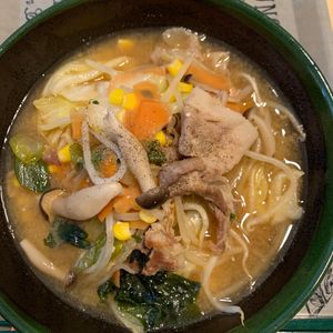 ぐ〜たら子の作ってみた!投稿(身体あたたまる！焦がしみそラーメン)