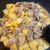 イトマルの作ってみた!投稿(無水で味染み♡豚こま肉で！カレー肉じゃが)