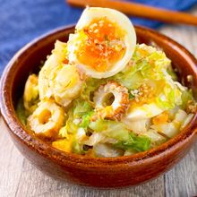 【抱えて食べたい♡】キャベツとちくわの和風たまマヨサラダ