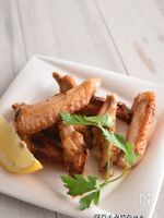 皮がパリパリと香ばしい♪手羽中のピリ辛塩焼き