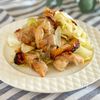 ご飯が進む!鶏もも肉の味噌マヨキャベツ焼き