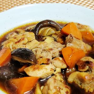 ヴェルの作ってみた!投稿(人参と鶏肉のこってり煮物【作り置き】)