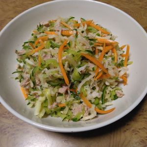 ももの作ってみた!投稿(ポリポリ切り干しサラダ)