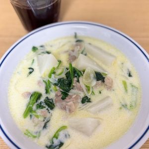Tsuneaki Okadaの作ってみた!投稿(冬の夜に♪鶏肉、かぶ、ほうれんそうのミルクシチュー)