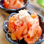 簡単！シンプル！なのに旨い！『トマトとおかかのうま味和え』