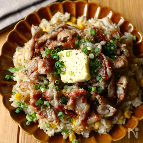 ワンパン10分！【豚こまガーリックライス】バター香る♩