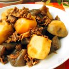 こんにゃくでカサ増し❣️牛肉と里芋の甘辛煮