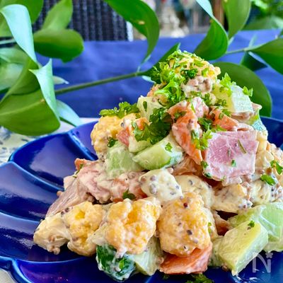 無駄なく野菜を使い切る♡ブロッコリーの芯でクリーミーサラダ
