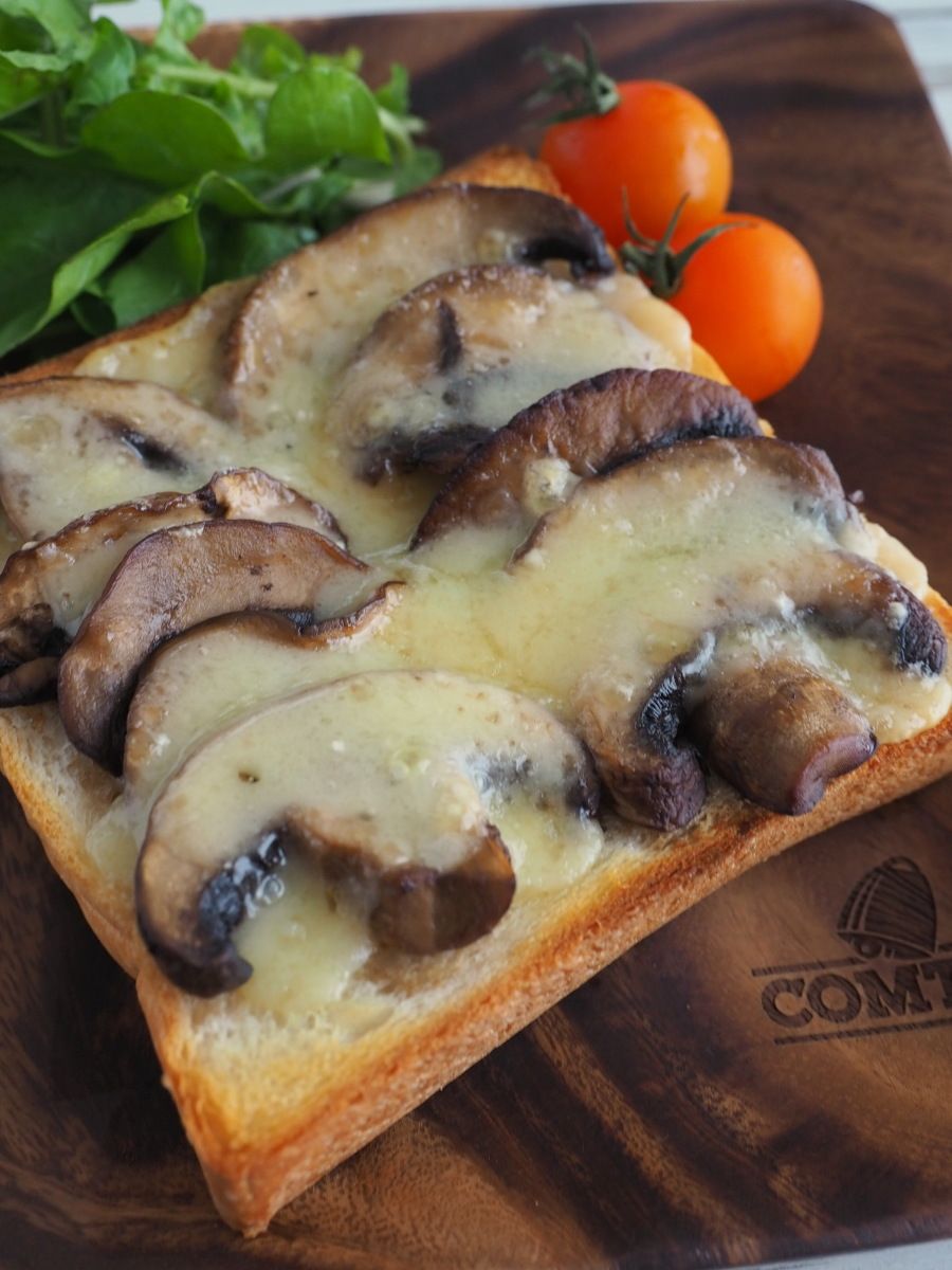 ガーリックマッシュルームのトーストのレシピ
