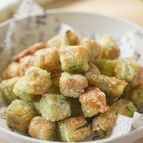 手が止まらない！【オクラの塩唐揚げ】