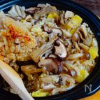 食卓を盛り上げる【土鍋で炊き込みご飯】