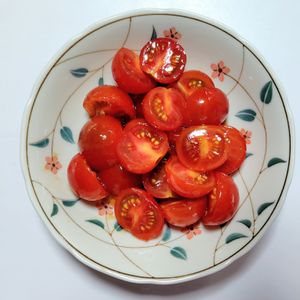ふうかの作ってみた!投稿(切って和えるだけ！ミニトマトのめんつゆマリネ)
