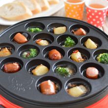 ウインナーとじゃがいものアヒージョ。たこ焼き器で♪