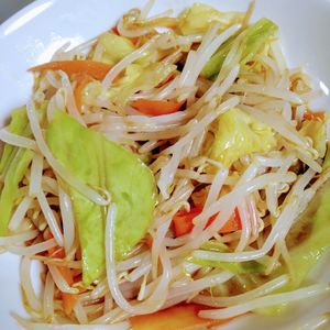 ゆみの作ってみた!投稿(レンジで簡単！炒めない野菜炒め)
