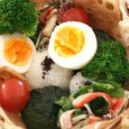 サラダスティック（カニ風味かまぼこ）とレタスのマヨネーズ和
